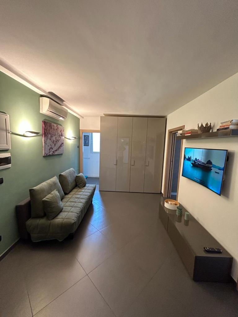 Attico Stazione - Montello 16 Apartment บารี ภายนอก รูปภาพ