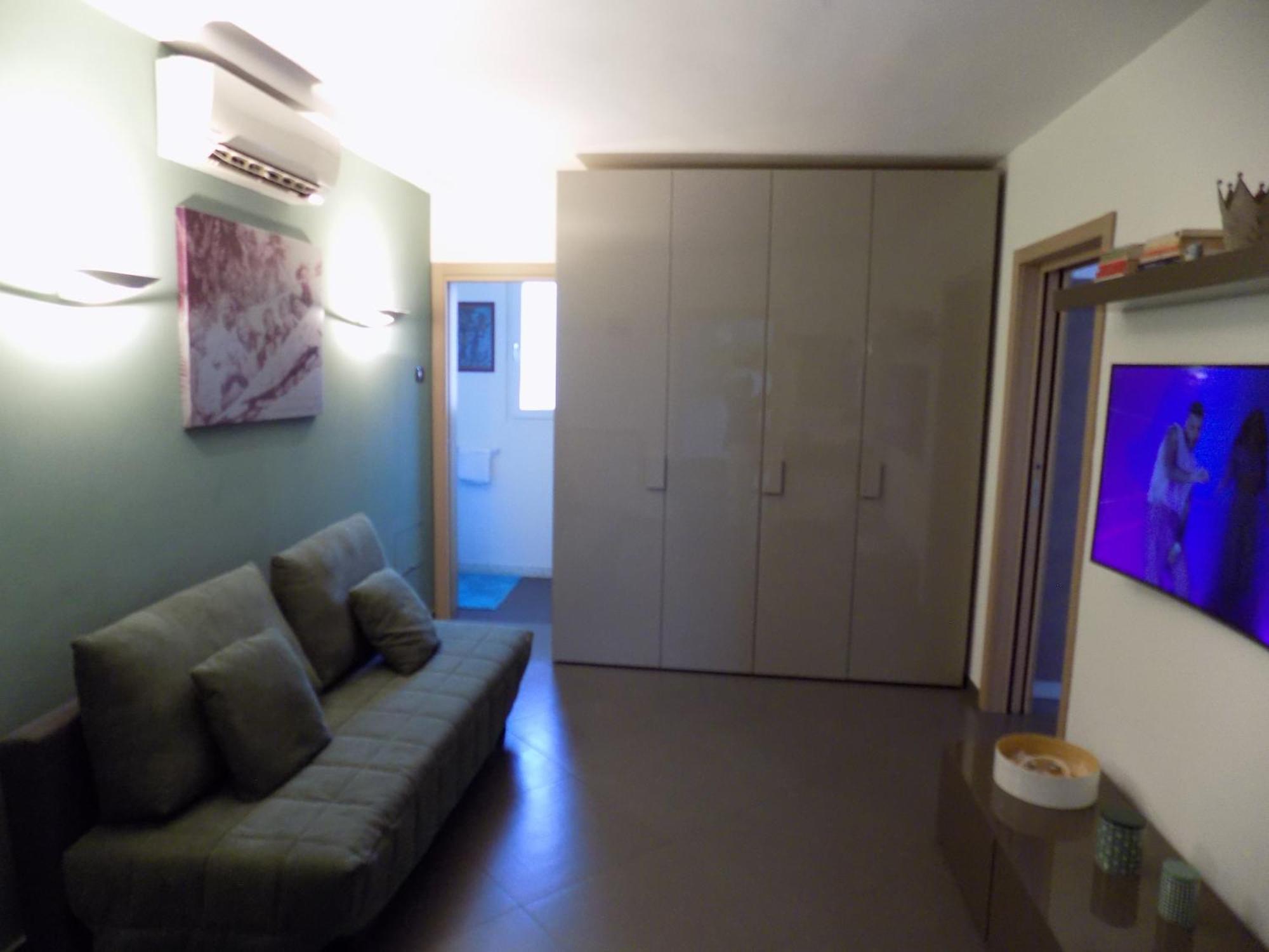 Attico Stazione - Montello 16 Apartment บารี ภายนอก รูปภาพ